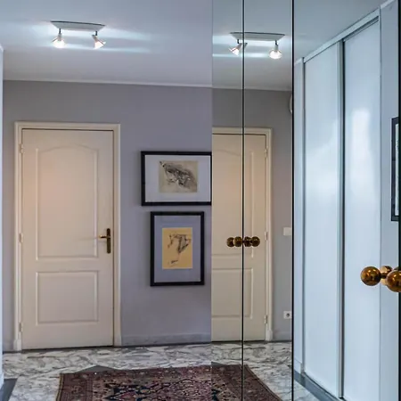 Elidia Palace Apartment *