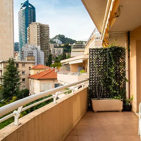 Elidia Palace Apartment